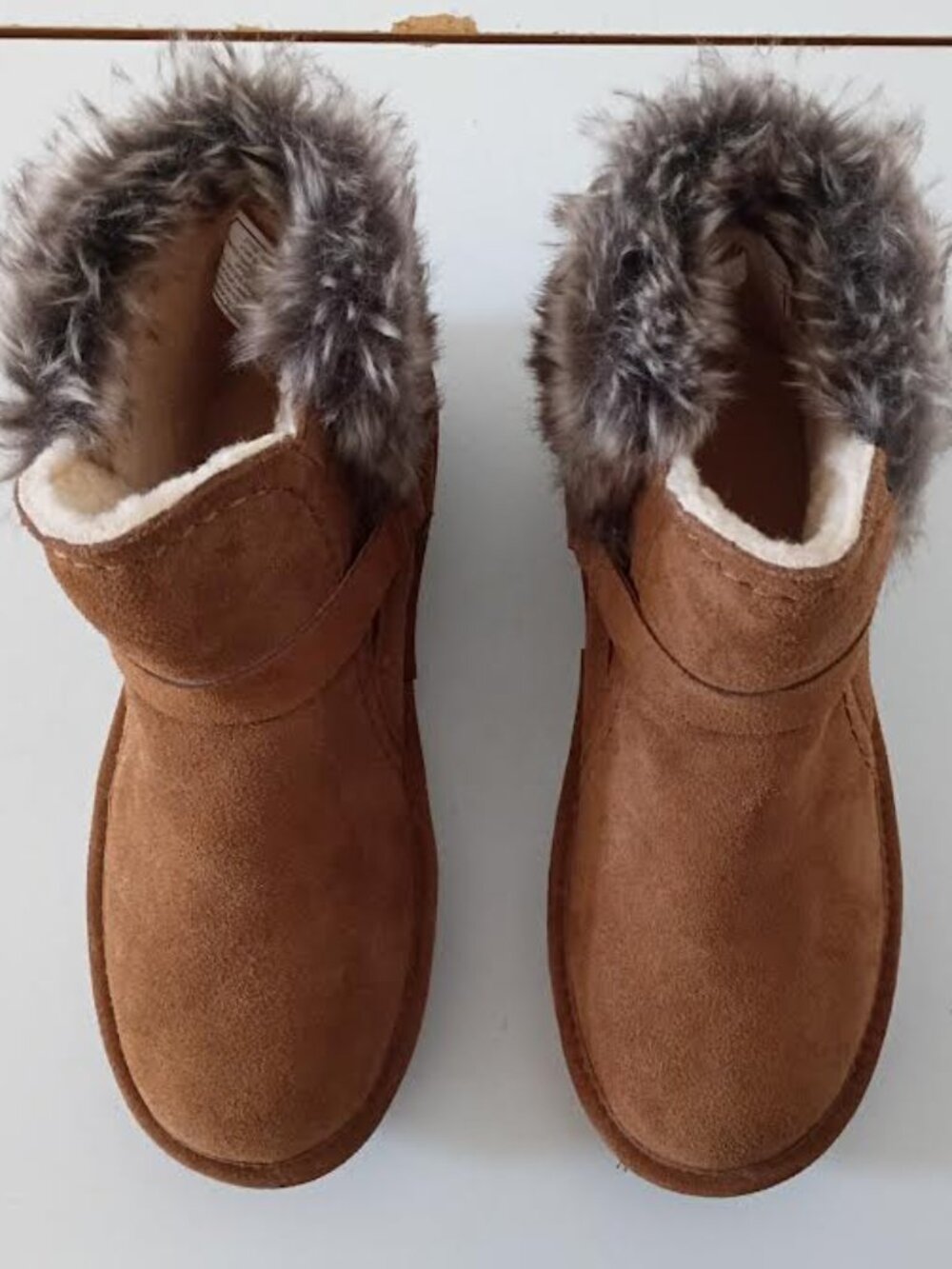 BEARPAW WOMEN'S PULL ON BOOTS KONNIE HICKORY COW SUEDE FAUX FUR COLLAR SIZE 8
